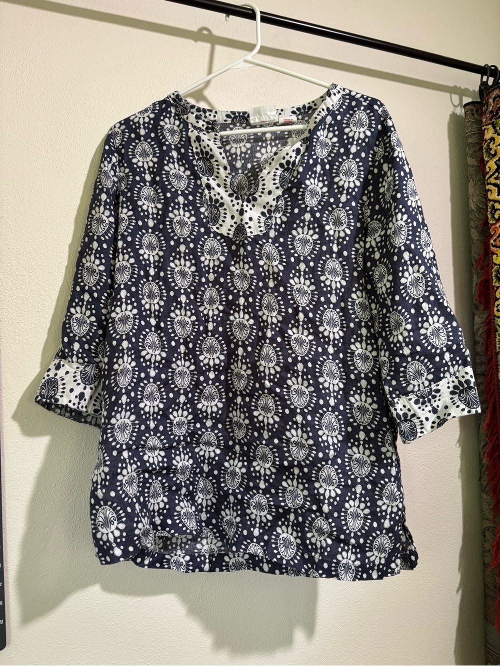 Sigrid Olsen Navy and White Linen Floral-Print Split V Tunic